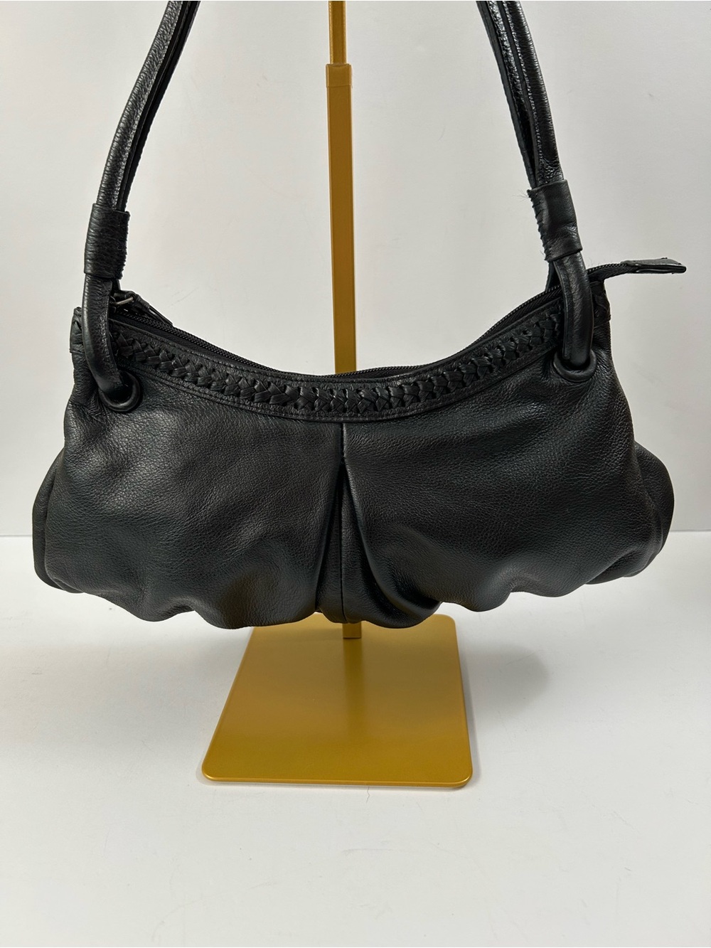 TOMBOY WiZ - Black Leather Shoulder Bag